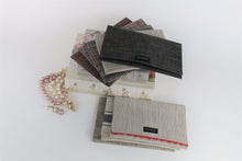 Load image into Gallery viewer, Sian Medium Clutch Purse - PillowKate
